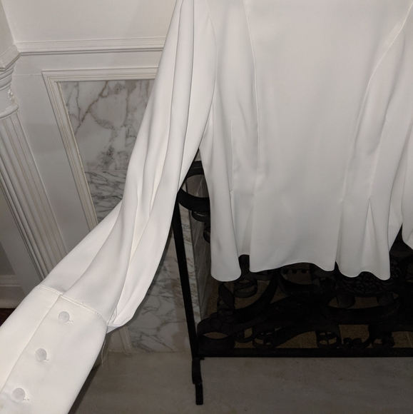 Blouse - Picture 2 of 4